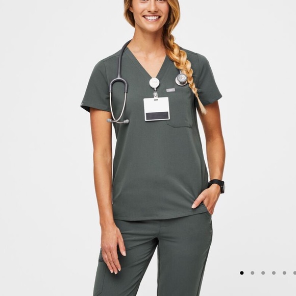 Figs Other Figs Catarina One Pocket Scrub Top Xs Color Bonsai